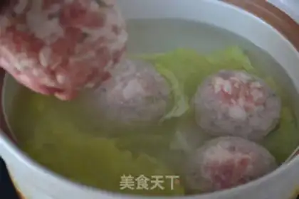 Make Crab, yellow lion head step 10
