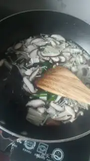 Make Mushroom tofu soup step 3
