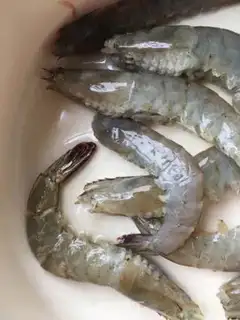 Make Roach-cracked shrimp step 4