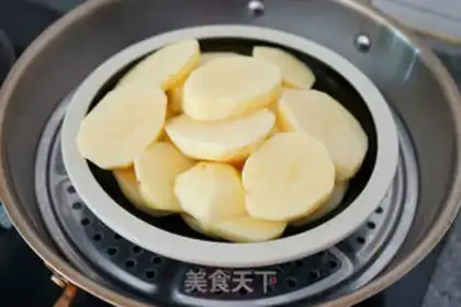 Make Potatocakes step 1