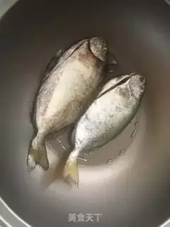Make Fried mud fish step 2
