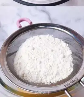 Make Creamed eggs step 2