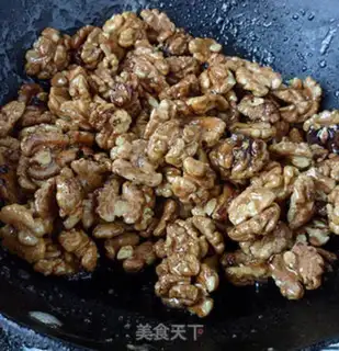 Make Amber walnuts step 6