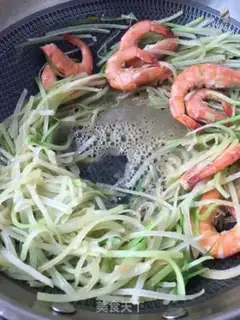 Make Roach-cracked shrimp step 12