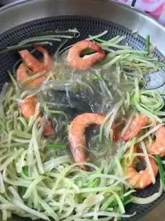 Make Roach-cracked shrimp step 15