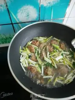 Make Ballball fan soup step 12
