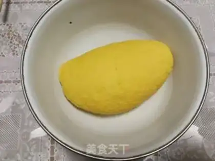 Make Pumpkin bean toast step 1