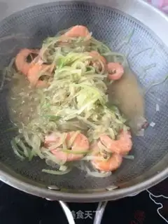 Make Roach-cracked shrimp step 18