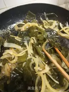 Make Frozen Onion Belt step 4