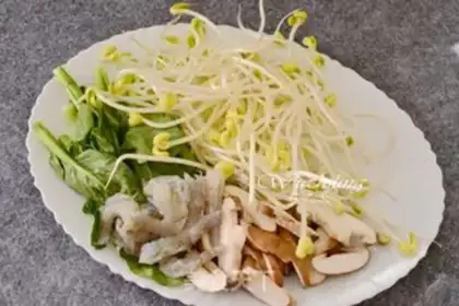 Make Shrimp fried river powder step 0