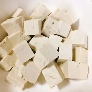 Make Shrimp tofu soup step 1