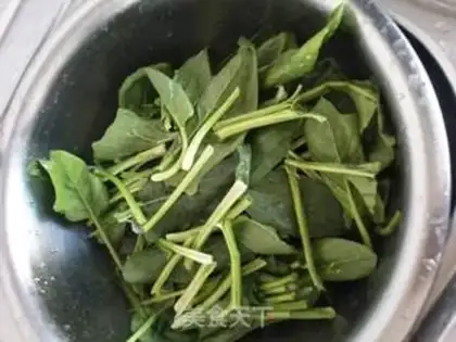 Make Homemade spicy pot step 1