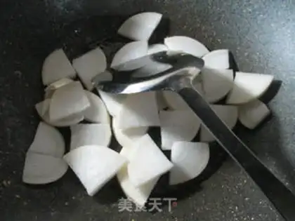 Make A duck egg radish for a fan step 3