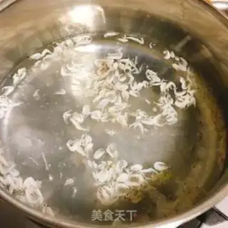 Make Shrimp tofu soup step 3