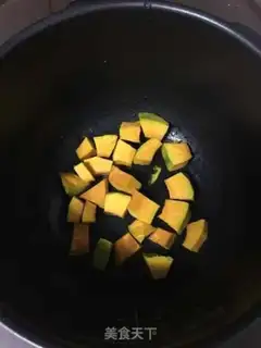 Make Pumpkin rice porridge step 1