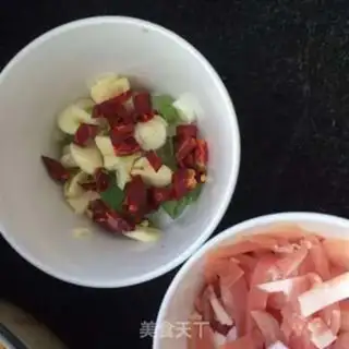 Make Spaghetti beans step 1