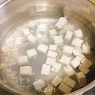 Make Shrimp tofu soup step 4