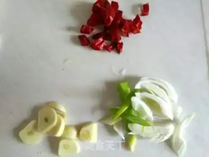 Make Spicy cabbage step 1