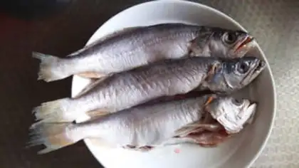 Make They always burn yellow fish step 0