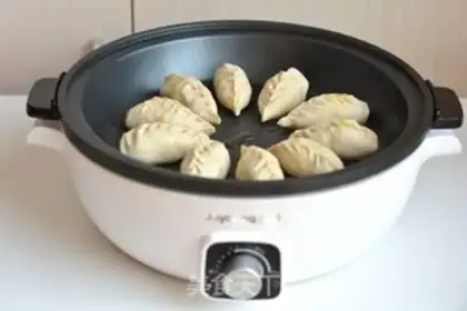 Make Eggs and dumplings step 8