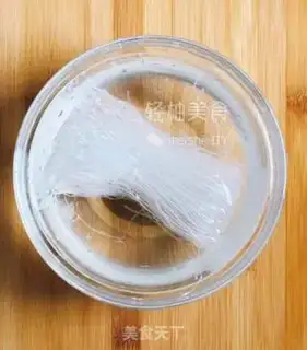 Make A garlic fan with a shrimp back step 0