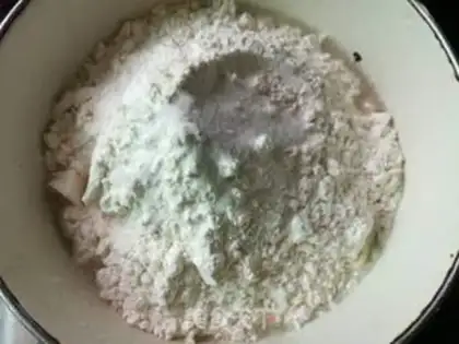 Make Ham onion rolls step 1