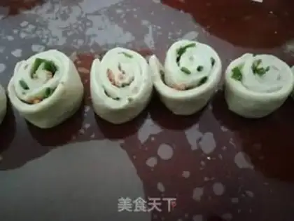 Make Ham onion rolls step 8