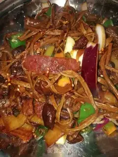 Make A dry pot of tea and mushrooms step 8