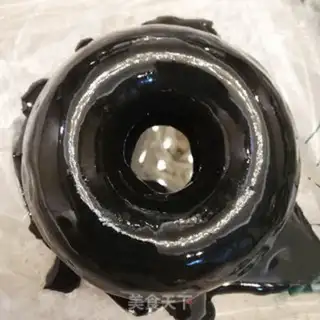 Make Halloween frosting doughnuts step 19