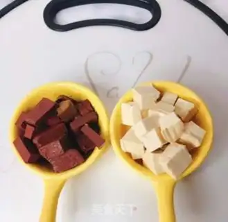 Make Duck tofu soup step 1