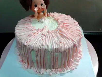 Make A bubble bath and a doll cake step 13