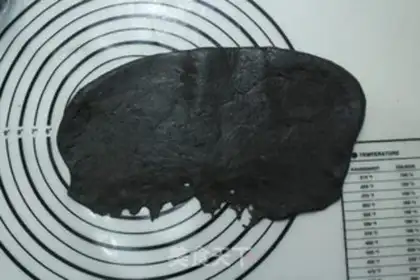 Make Red and black knight bread step 6