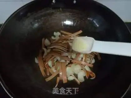 Make Lily