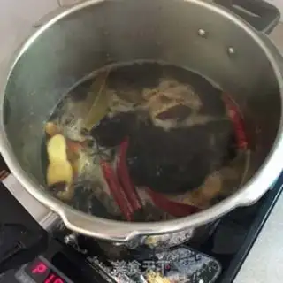 Make Soy sauce, fragrance beef step 4