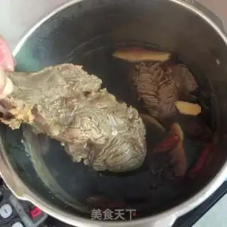 Make Soy sauce, fragrance beef step 5