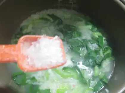 Make Two rice porridges for duck eggs step 7