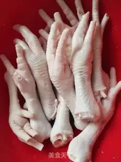 Make Sour chicken claws step 1