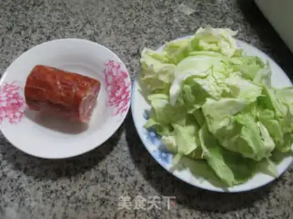 Make Elbow ham and cabbage step 0