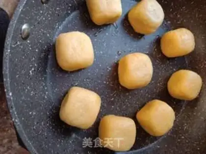 Make Potato bean cake step 12