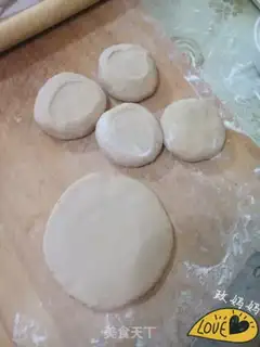 Make The melon pasta bun step 5