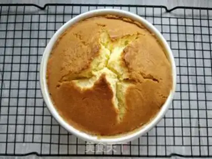Make A flower birthday cake step 5