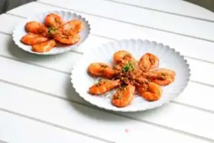 Make Garlic fan shrimp step 11