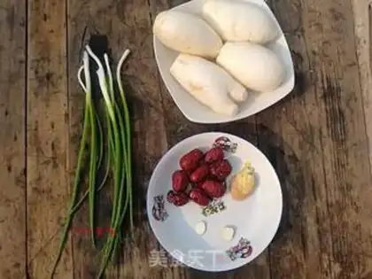 Make The radish lamb soup step 1