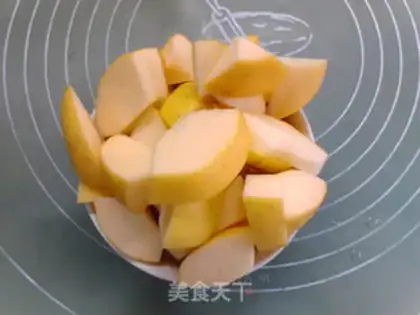Make Apple Sydney almond ginger soup step 1