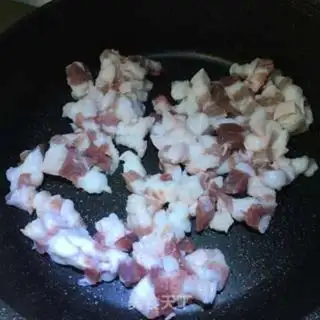 Make Four seasons of bean fried meat step 6