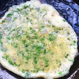 Make Shrimp fried eggs step 4