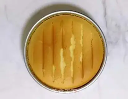 Make Gradual Color Float Cake step 0