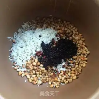 Make Red bean, black rice step 2