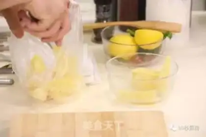 Make Chest-breathing potato balls step 0