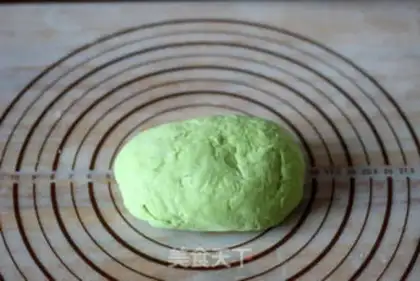Make Scrambled spinach hands step 5